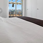 The Rooftop - Jacuzzi - Sea - 180 Terrace - Parking 昂蒂布