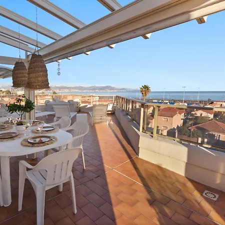 The Rooftop - Jacuzzi - Sea - 180 Terrace - Parking דירה