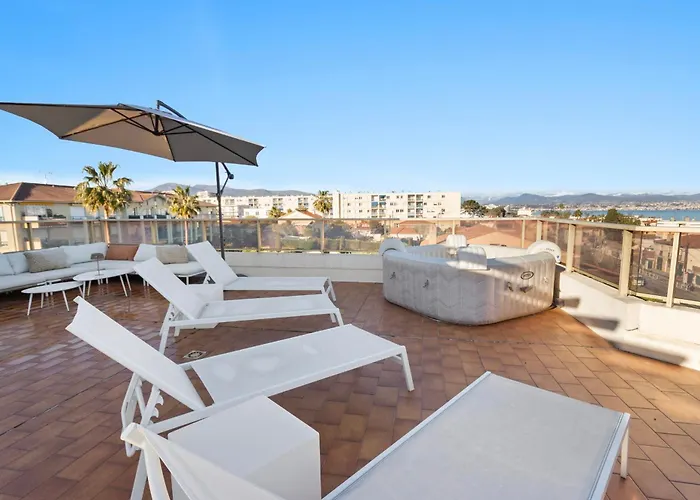 公寓 The Rooftop - Jacuzzi - Sea - 180 Terrace - Parking